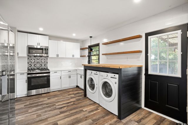 611 E Watkins St, Tyler, TX 75701