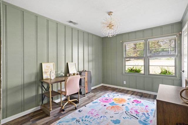 611 E Watkins St, Tyler, TX 75701