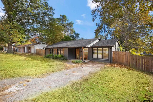 611 E Watkins St, Tyler, TX 75701