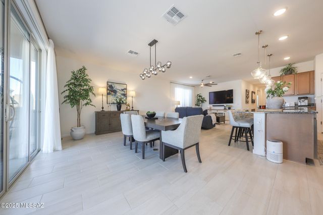 9968 S Arnold Ranch Court, Vail, AZ 85641