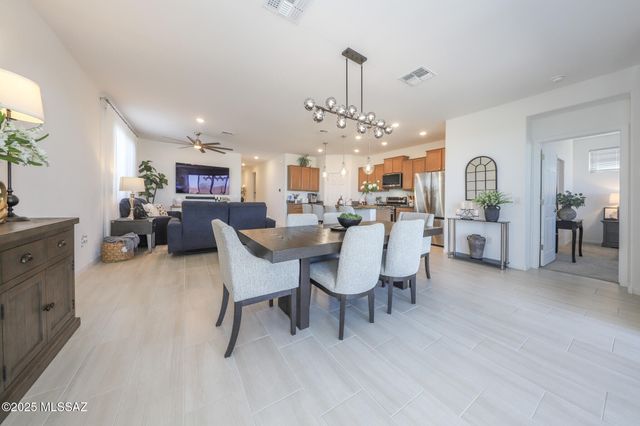 9968 S Arnold Ranch Court, Vail, AZ 85641