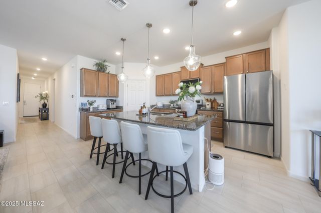 9968 S Arnold Ranch Court, Vail, AZ 85641