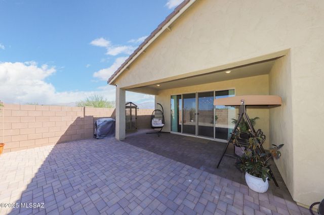 9968 S Arnold Ranch Court, Vail, AZ 85641