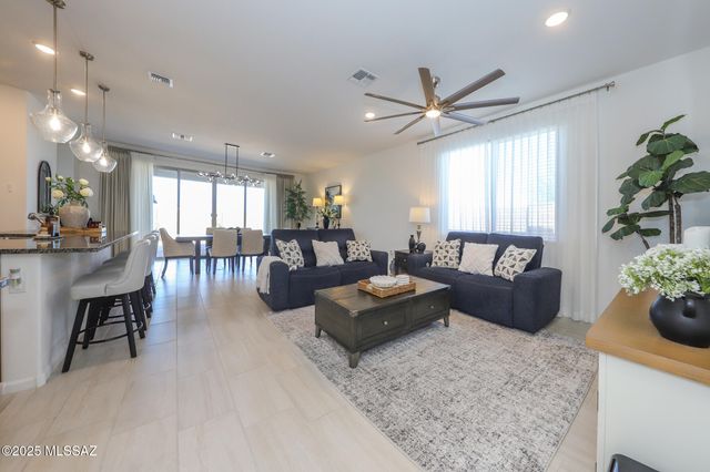 9968 S Arnold Ranch Court, Vail, AZ 85641