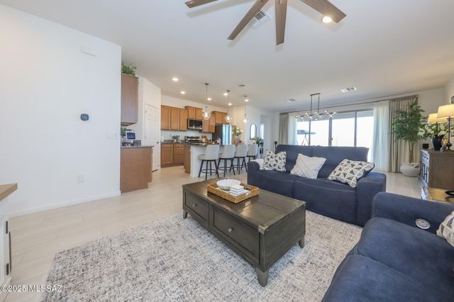 9968 S Arnold Ranch Court, Vail, AZ 85641