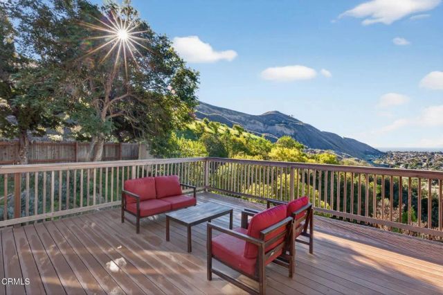 2277 Cayuse Lane, Ventura, CA 93001