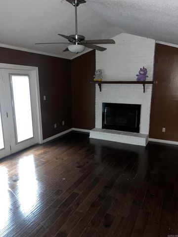 15 red oak lane, Russellville, AR 72802