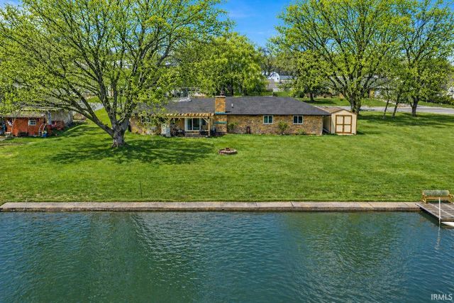 2204 Bluewater Drive, Warsaw, IN 46580