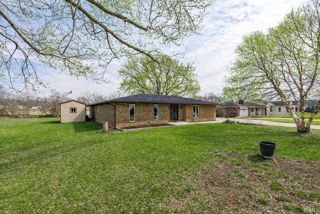 2204 Bluewater Drive, Warsaw, IN 46580