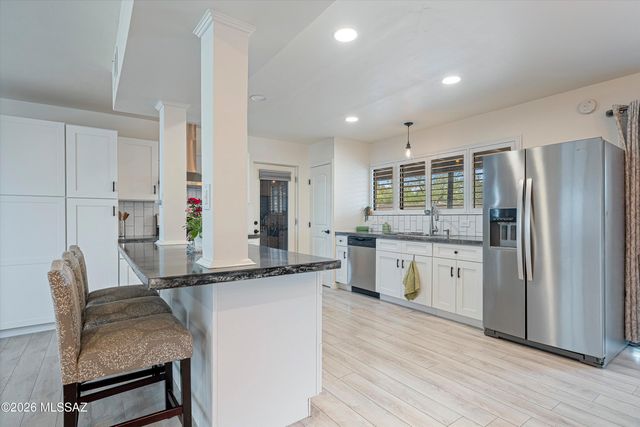 8302 E Kenyon Drive, Tucson, AZ 85710