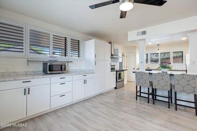 8302 E Kenyon Drive, Tucson, AZ 85710