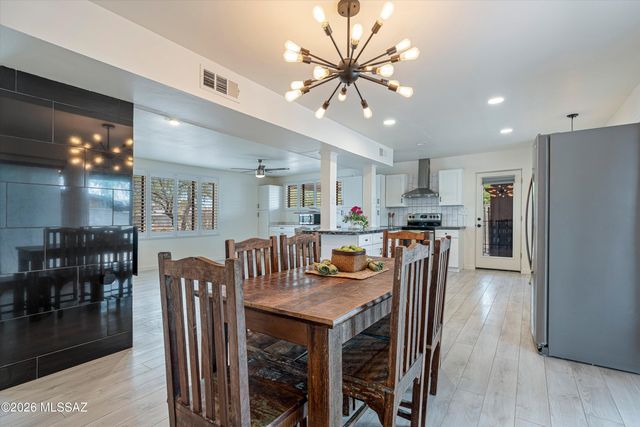 8302 E Kenyon Drive, Tucson, AZ 85710