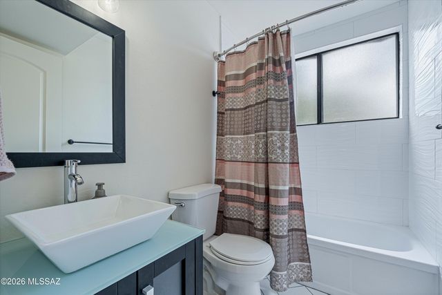 8302 E Kenyon Drive, Tucson, AZ 85710