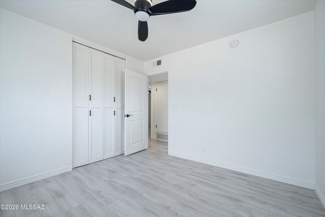 8302 E Kenyon Drive, Tucson, AZ 85710