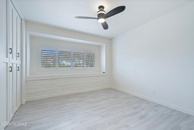 8302 E Kenyon Drive, Tucson, AZ 85710