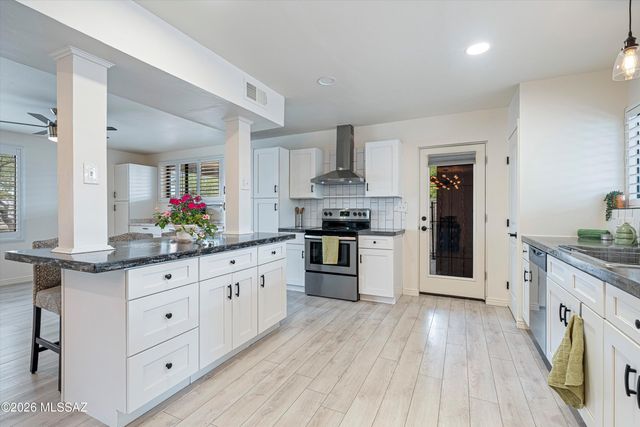 8302 E Kenyon Drive, Tucson, AZ 85710