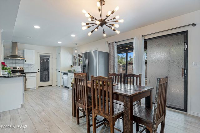 8302 E Kenyon Drive, Tucson, AZ 85710