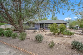 8302 E Kenyon Drive, Tucson, AZ 85710