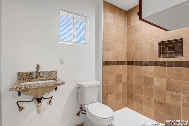 212 MCLANE ST C, San Antonio, TX 78212