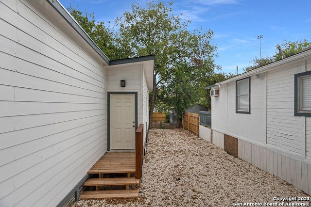 212 MCLANE ST C, San Antonio, TX 78212