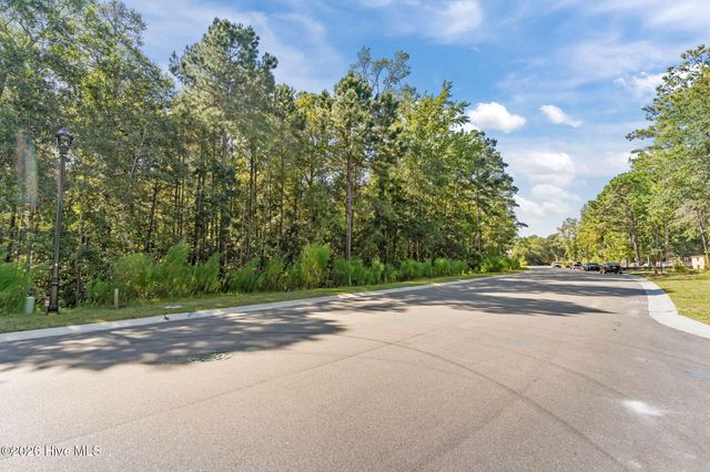 664 Vale Drive, Wilmington, NC 28411