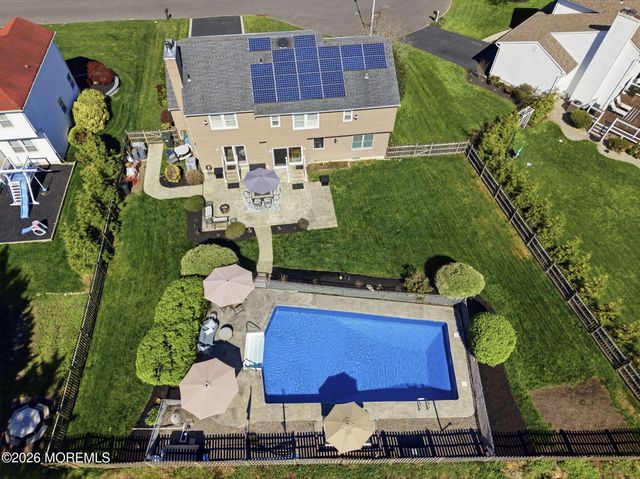 20 Johnny Drive, Farmingdale, NJ 07727