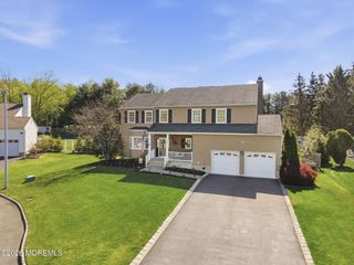 20 Johnny Drive, Farmingdale, NJ 07727