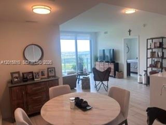 2000 Metropica Way 1902, Sunrise, FL 33323