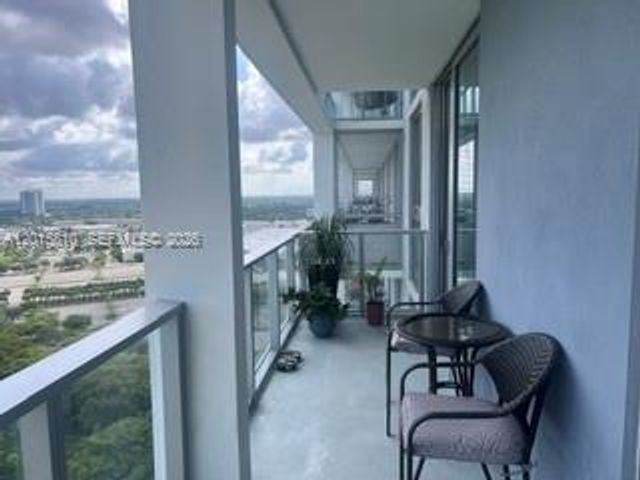 2000 Metropica Way 1902, Sunrise, FL 33323