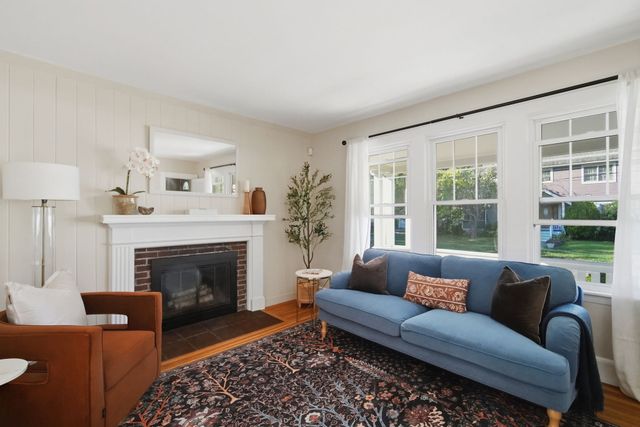 95 Colton Place, Longmeadow, MA 01106