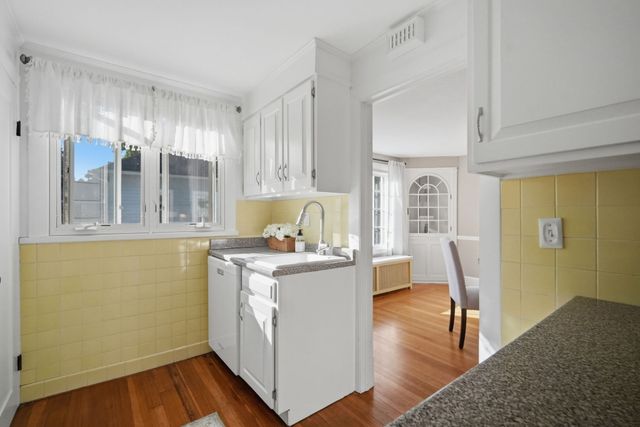 95 Colton Place, Longmeadow, MA 01106