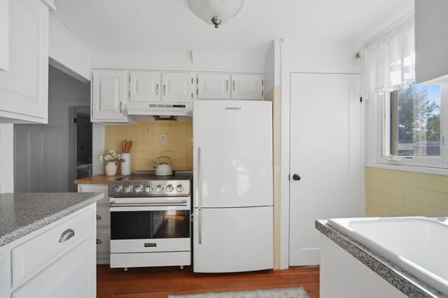 95 Colton Place, Longmeadow, MA 01106