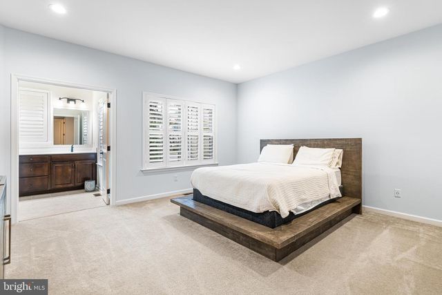 38 NEW COUNTRYSIDE DR, West Chester, PA 19382