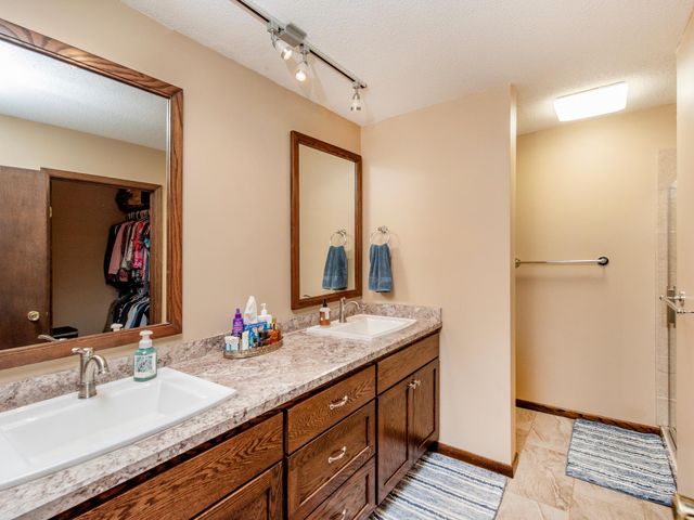 7191 163rd Avenue NW, Anoka, MN 55303