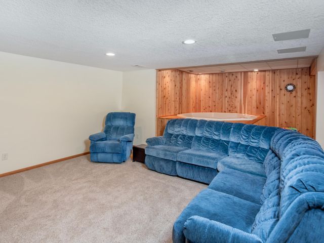 7191 163rd Avenue NW, Anoka, MN 55303