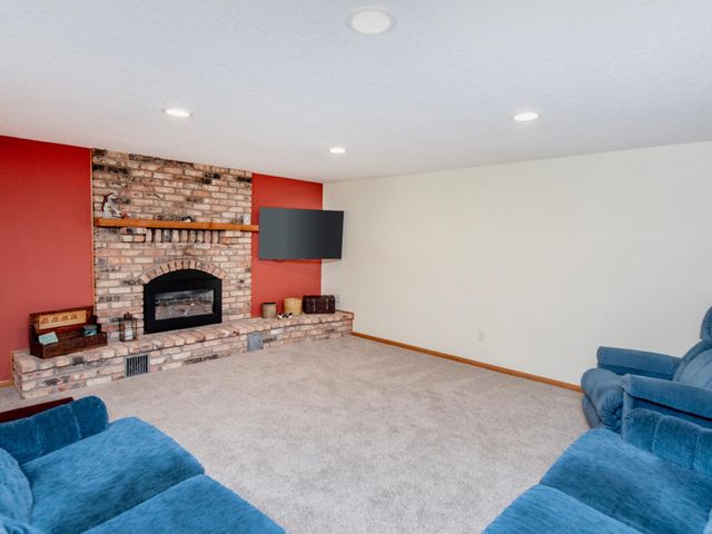 7191 163rd Avenue NW, Anoka, MN 55303