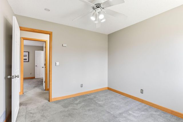 15008 1st Avenue S, Burnsville, MN 55306