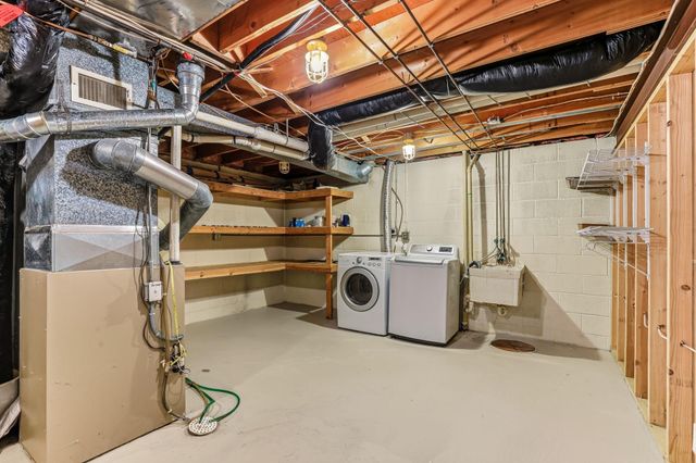 15008 1st Avenue S, Burnsville, MN 55306