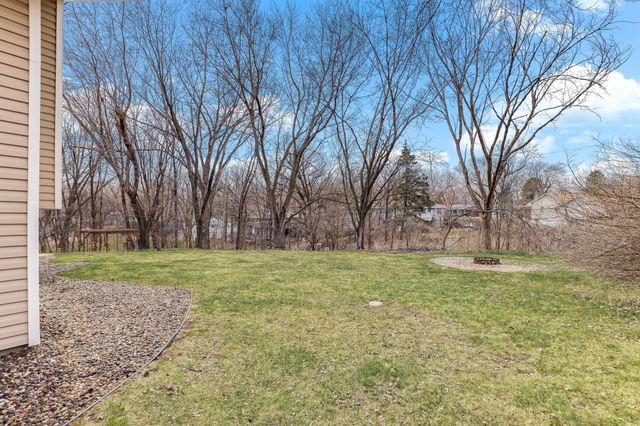 15008 1st Avenue S, Burnsville, MN 55306