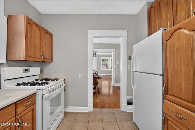30 W Park Avenue, Avenel, NJ 07001