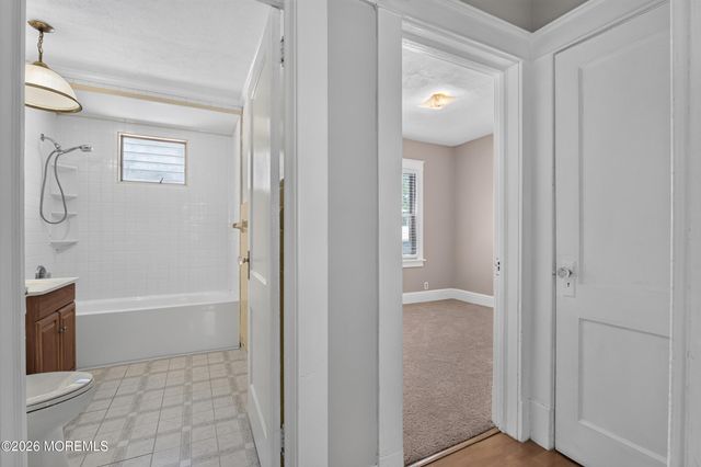 30 W Park Avenue, Avenel, NJ 07001