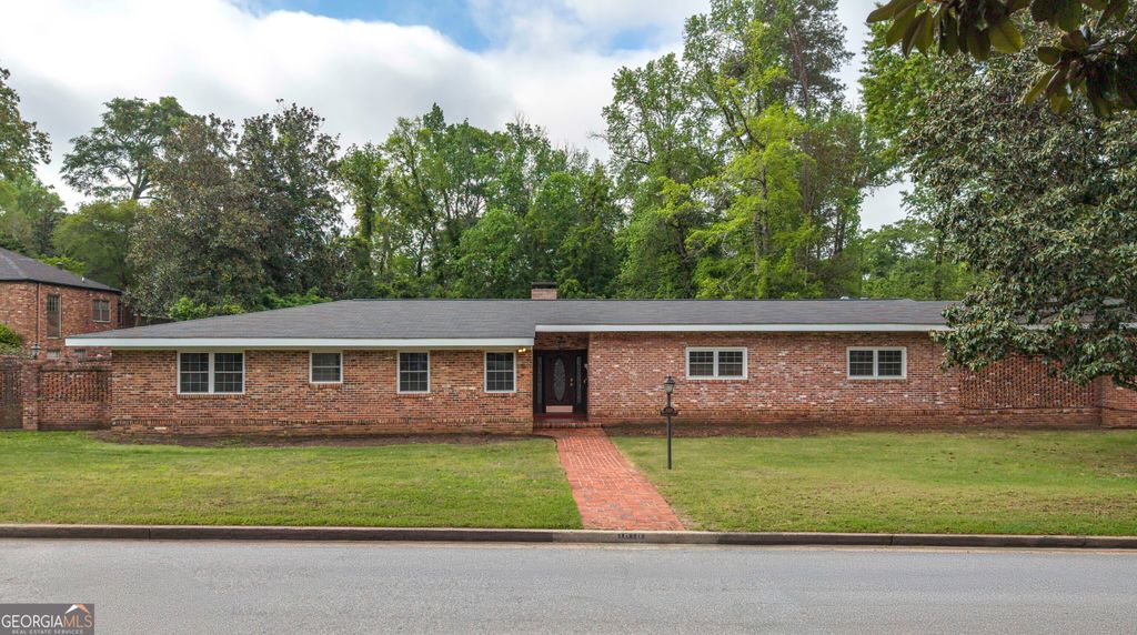 1918 Country Club Road, Columbus, GA 31906