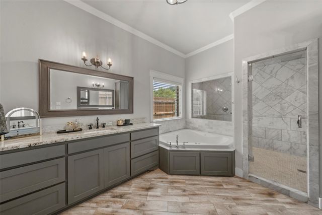 105 Stone Lake Drive, Woodway, TX 76712