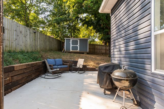 415 W 13th St, Columbia, TN 38401