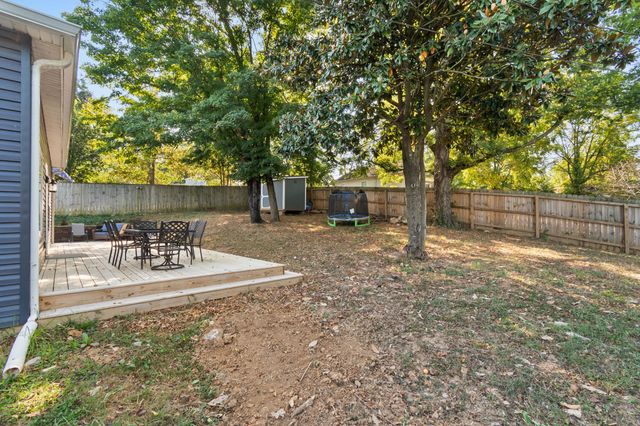 415 W 13th St, Columbia, TN 38401