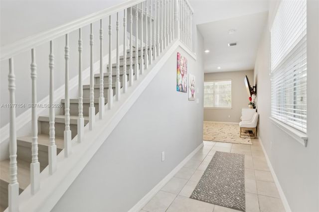 1402 Myrtle Oak Ter, Hollywood, FL 33021