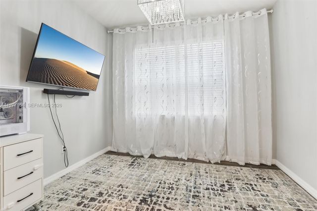 1402 Myrtle Oak Ter, Hollywood, FL 33021