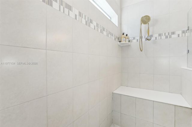 1402 Myrtle Oak Ter, Hollywood, FL 33021