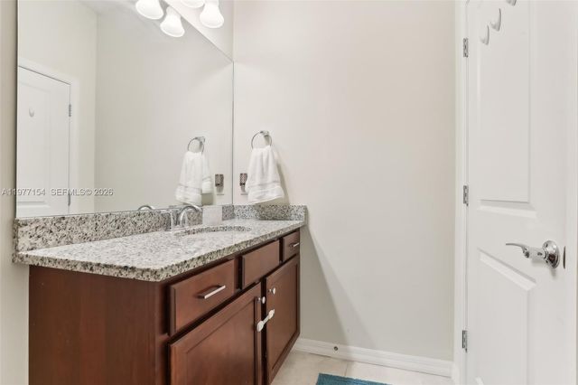 1402 Myrtle Oak Ter, Hollywood, FL 33021