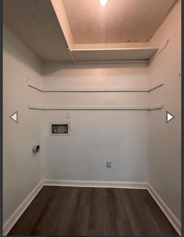 2541 East Commercial Street, Springfield, MO 65803